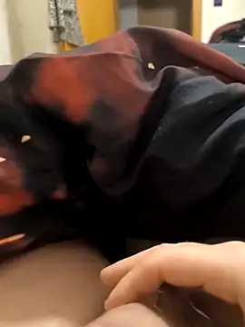 Snapshot of Leahcim84 chatting on 12-04-25, 04:55 Leahcim84 online show from 12-04-25, 04:55