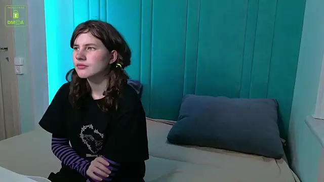 Snapshot of ViviaraNGendy chatting on 09-20-25, 03:57 ViviaraNGendy online show from 09-20-25, 03:57