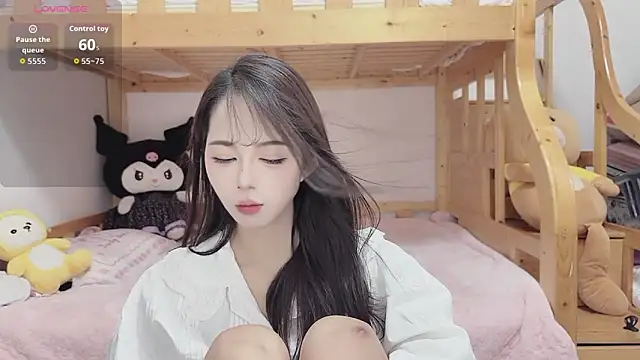 Sue101010 online show from 09-24-25, 07:44