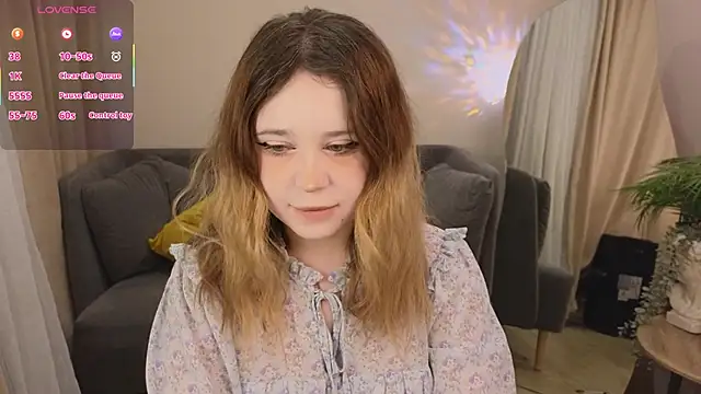 Lina Glow online show from 11-29-25, 06:38