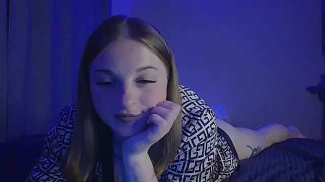 Star Girlish online show from 10-03-25, 08:17