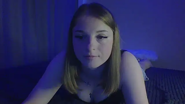 Star Girlish online show from 10-05-25, 11:52