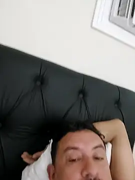 andrerj22 online show from 10-06-25, 03:53