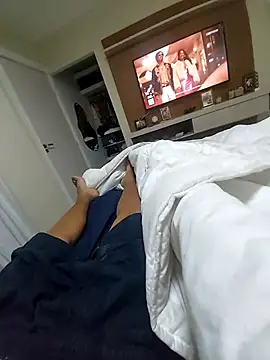 andrerj22 online show from 10-20-25, 04:18