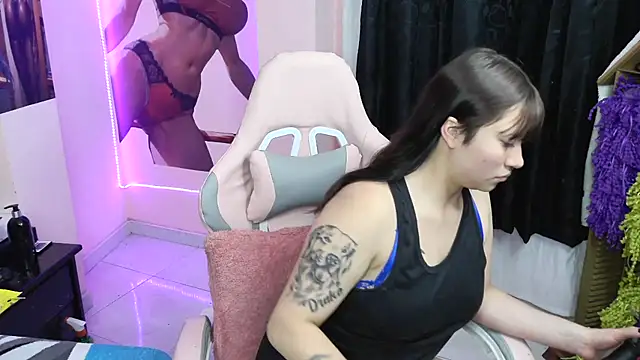 Zulema R1 online show from 02-25-26, 01:15