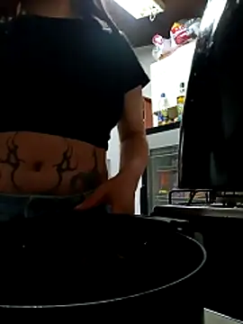 Zulema R1 online show from 04-10-26, 10:47