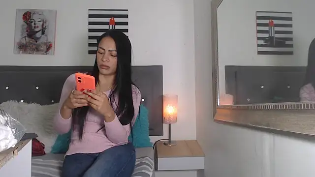 madison  love  online show from 10-06-25, 06:27