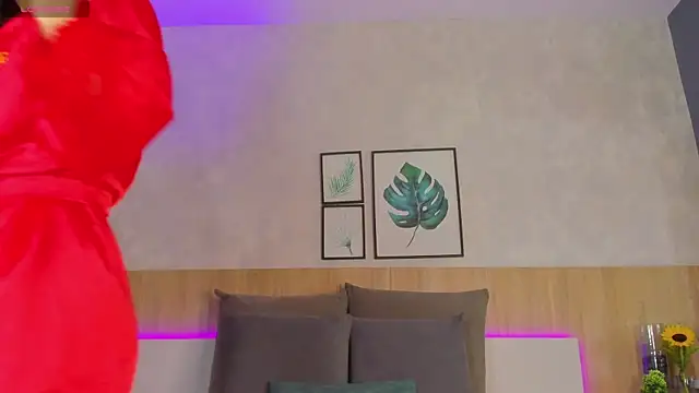 Snapshot of mia_gate chatting on 10-10-25, 12:37 mia gate online show from 10-10-25, 12:37