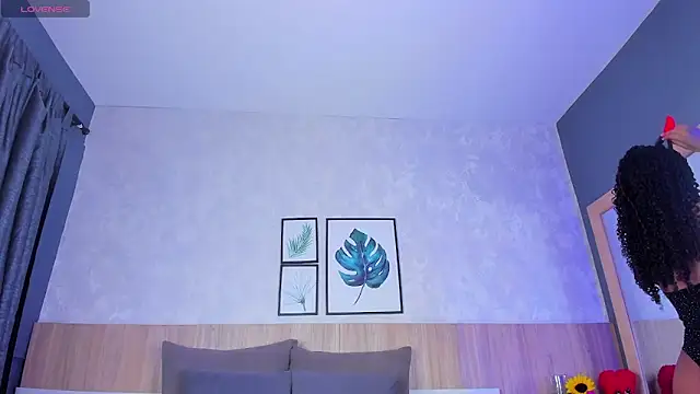 Snapshot of mia_gate chatting on 10-13-25, 12:05 mia gate online show from 10-13-25, 12:05