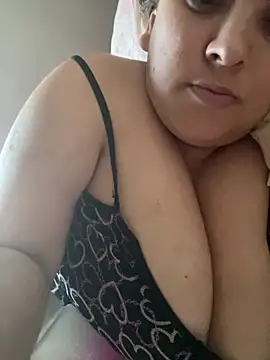 bruna438 online show from 02-22-26, 09:35