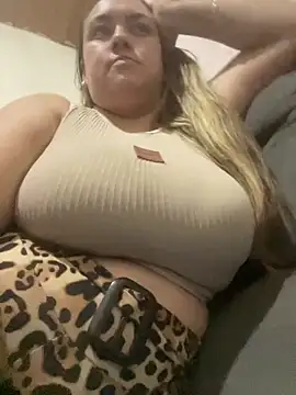 bruna438 online show from 04-14-26, 11:27