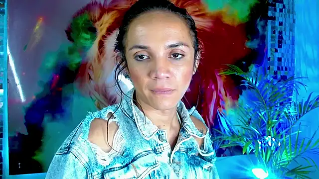 Snapshot of Cristal_Gem1 chatting on 09-10-25, 06:08 Cristal Gem1 online show from 09-10-25, 06:08