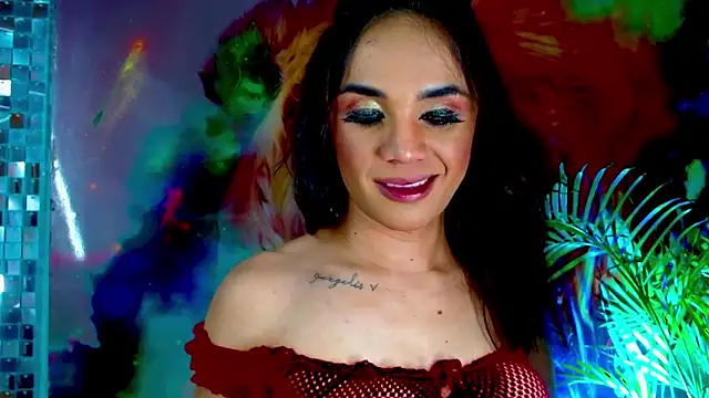 Snapshot of Cristal_Gem1 chatting on 09-17-25, 06:37 Cristal Gem1 online show from 09-17-25, 06:37