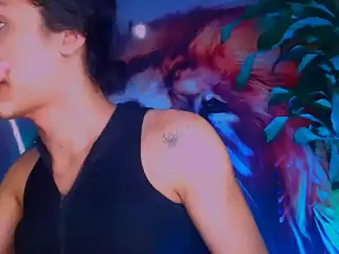 Snapshot of Cristal_Gem1 chatting on 10-17-25, 05:43 Cristal Gem1 online show from 10-17-25, 05:43