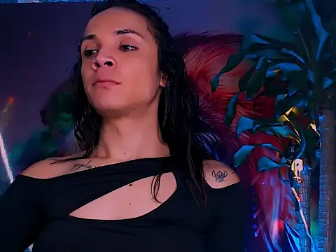 Snapshot of Cristal_Gem1 chatting on 10-22-25, 04:35 Cristal Gem1 online show from 10-22-25, 04:35