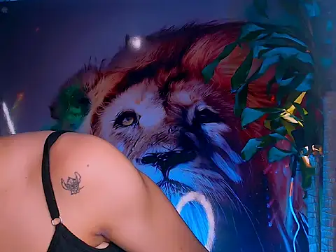 Snapshot of Cristal_Gem1 chatting on 10-28-25, 04:38 Cristal Gem1 online show from 10-28-25, 04:38