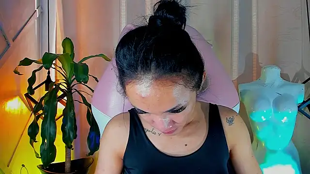 Cristal Gem1 online show from 06-17-26, 11:45