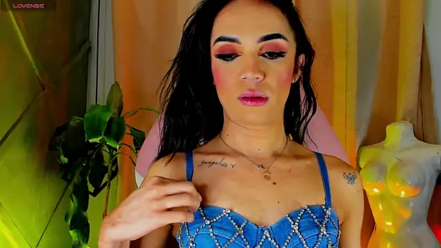 Cristal Gem1 online show from 07-17-26, 05:36