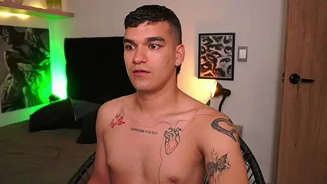 EROS AND ALAN online show from 06-18-26, 03:51