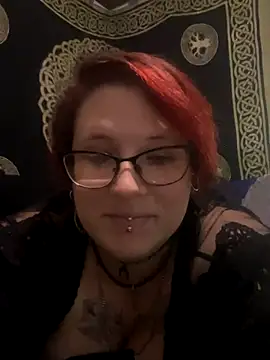 Snapshot of Harleesinn chatting on 09-16-25, 06:31 Harleesinn online show from 09-16-25, 06:31