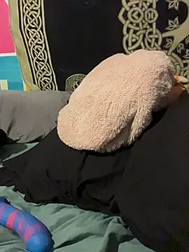 Snapshot of Harleesinn chatting on 11-17-25, 04:51 Harleesinn online show from 11-17-25, 04:51