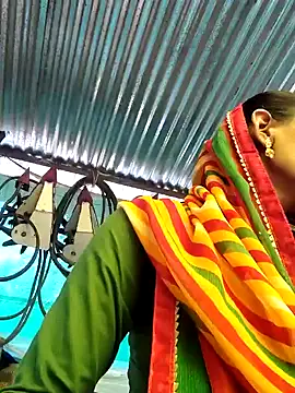 Pooja750 online show from 09-13-25, 03:17