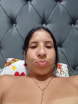 Snapshot of Liagni0 chatting on 02-13-26, 04:41 Liagni0 online show from 02-13-26, 04:41