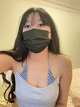 Minnie-2025 online show from 04-15-26, 06:04