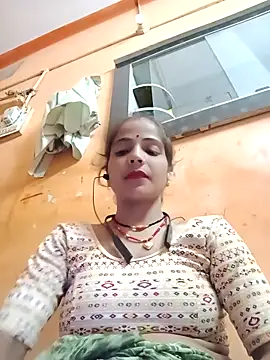 Snapshot of Miss_143 chatting on 09-21-25, 04:19 Miss 143 online show from 09-21-25, 04:19