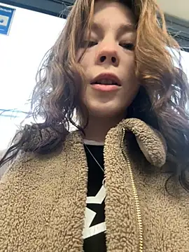 Mimiumuy online show from 10-18-25, 02:18