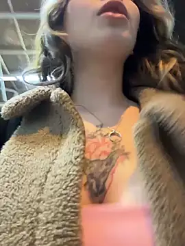 Mimiumuy online show from 12-19-25, 05:20