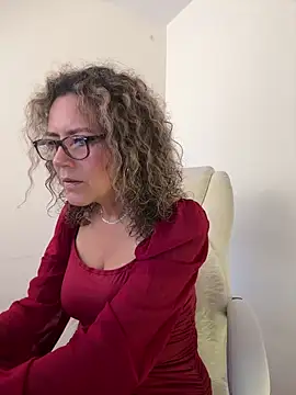 Snapshot of Paty_chic chatting on 06-17-26, 02:40 Paty chic online show from 06-17-26, 02:40