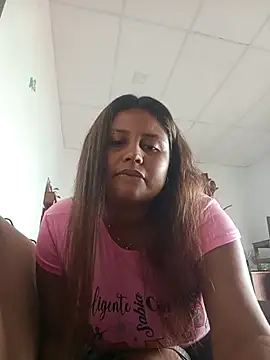 Snapshot of Rositam chatting on 10-13-25, 07:03 Rositam online show from 10-13-25, 07:03