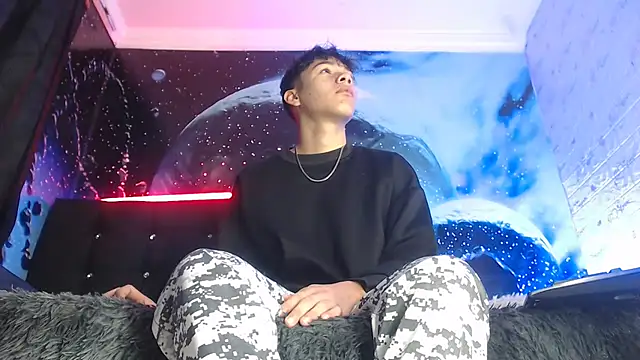 SemerHott online show from 10-27-25, 01:26