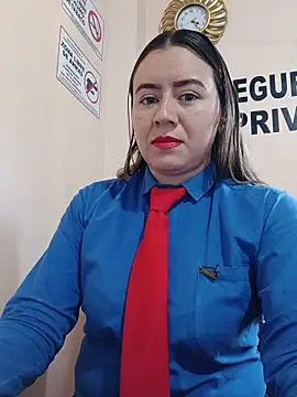 Snapshot of Hannah-colx chatting on 06-11-26, 05:11 Hannah-colx online show from 06-11-26, 05:11