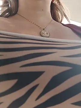Snapshot of Hannah-colx chatting on 06-26-26, 12:31 Hannah-colx online show from 06-26-26, 12:31