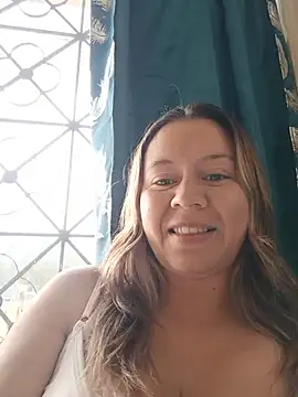 Snapshot of Hannah-colx chatting on 07-11-26, 05:26 Hannah-colx online show from 07-11-26, 05:26