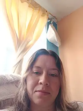 Snapshot of Hannah-colx chatting on 07-19-26, 04:54 Hannah-colx online show from 07-19-26, 04:54