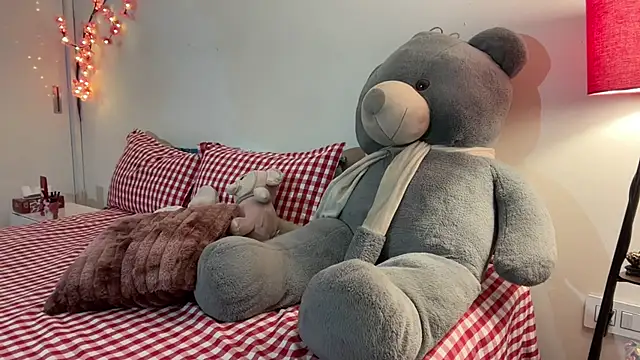 fairy hot  online show from 05-27-26, 06:05