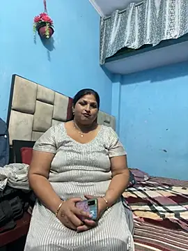 Snapshot of hotymarry chatting on 05-25-26, 07:58 hotymarry online show from 05-25-26, 07:58