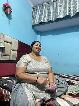 Snapshot of hotymarry chatting on 06-02-26, 09:11 hotymarry online show from 06-02-26, 09:11