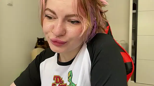 Mia Kamp online show from 05-30-26, 10:56