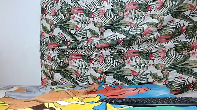 smallkarlakarla online show from 01-14-26, 10:36