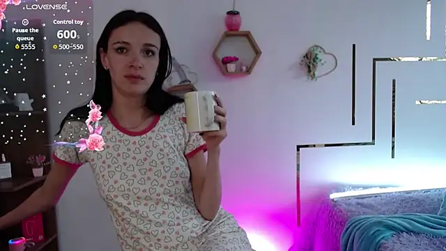 AuroraHans1 online show from 04-18-26, 01:26