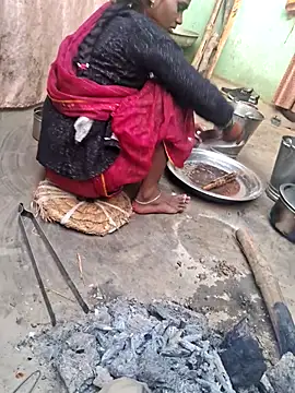 Snapshot of parmila203 chatting on 02-23-26, 01:58 parmila203 online show from 02-23-26, 01:58