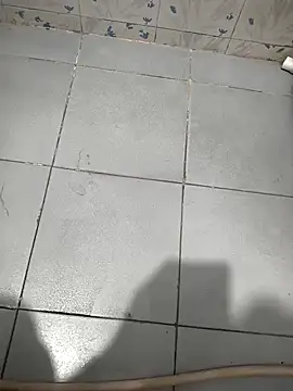 Snapshot of Leon_hot33 chatting on 03-25-26, 12:44 Leon hot33 online show from 03-25-26, 12:44