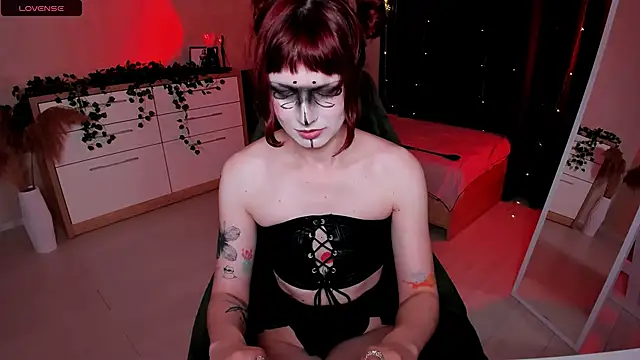 effie mirelll online show from 11-09-25, 03:21