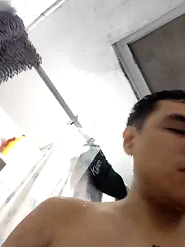 Exotic19cm online show from 12-15-25, 10:47