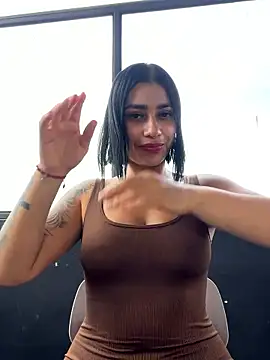 AlannaEvons online show from 01-14-26, 03:28