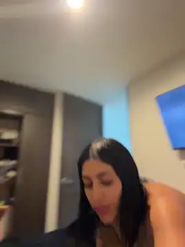 AlannaEvons online show from 04-21-26, 02:51